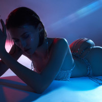 БІЛИЗНА І КОСТЮМИ