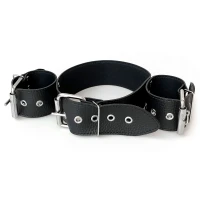 Нашийник з наручниками із натуральної шкіри Art of Sex - Bondage Collar with Handcuffs — Переглянути зображення 6