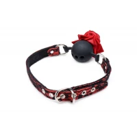 Кляп з трояндою Master Series: Eye-Catching Ball Gag With Rose, чорно-червоний — Переглянути зображення 4