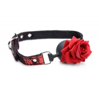 Кляп з трояндою Master Series: Eye-Catching Ball Gag With Rose, чорно-червоний — Переглянути зображення 2