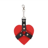 Брелок на карабіні для ключів Art of Sex Chained Heart, Червоний — Переглянути зображення 2