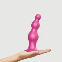 Насадка для страпона Strap-On-Me Dildo Plug Beads Framboise Metallic XXL — Переглянути зображення 2
