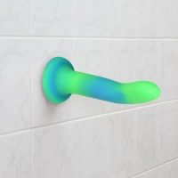 Фалоімітатор, що світиться в темряві, ADDICTION Rave 8″, Glow in the Dark Dildo Blue Green, 20,3 см — Просмотреть изображение 6