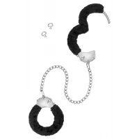 Металеві поножі з хутром Fetish Tentation Adjustable metal and fur ankle cuffs, 2 ключі — Переглянути зображення 2