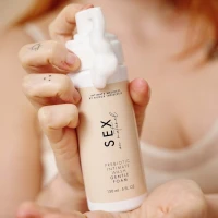 Піна для інтимної гігієни Bijoux Indiscrets Sex Au Naturel Prebiotic Intimate Wash Gentle Foam 150мл — Переглянути зображення 4