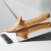 Вибронасадка для страпона с вакуумной стимуляцией Strap-On-Me Multi Orgasm Realistic Dildo L Vanilla — Просмотреть изображение 2
