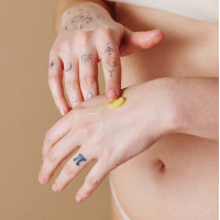 Бальзам для вульвы Bijoux Indiscrets Sex Au Naturel Vulva Balm Soothing Moisturizer 30 мл — Просмотреть изображение 9