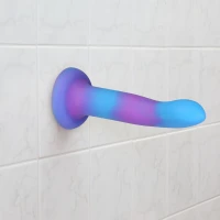 Фалоімітатор, що світиться в темряві, ADDICTION Rave 8″ Glow in the Dark Dildo Blue Purple, 20,3 см — Переглянути зображення 6