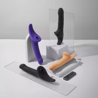 Вібронасадка для страпону з вакуумною стимуляцією Strap-On-Me Multi Orgasm Realistic Dildo XL Black — Переглянути зображення 9