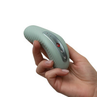 Накладной вибратор Fun Factory LAYA III sage green, эффект постукивания пальцем — Просмотреть изображение 9