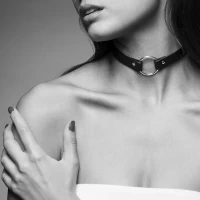 Чокер з екошкіри Bijoux Indiscrets Maze – Single Choker Black — Переглянути зображення 2