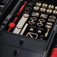 БДСМ-набір LOCKINK All-in-1 BDSM Play Kit, чорний, шкіра з тисненням, предмети для бондажу, шибарі, ваксплею — Переглянути зображення 3