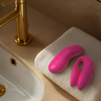 Смарт-вібратор для пар We-Vibe Chorus Pro Electric Pink — Переглянути зображення 38