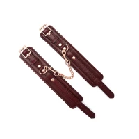 Шкіряні поножі Liebe Seele Wine Red Ankle Cuffs, знімний ланцюжок-кріплення — Переглянути зображення 14