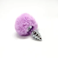 Металева анальна пробка Кролячий хвостик Alive Fluffy Twist Plug S Purple, діаметр 2,9 см — Переглянути зображення 3