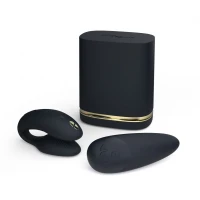 Преміальний подарунковий набір Golden Moments: Womanizer Premium та We-Vibe Chorus Black — Переглянути зображення 6