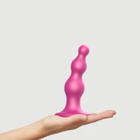 Насадка для страпона Strap-On-Me Dildo Plug Beads Framboise Metallic M — Переглянути зображення 3