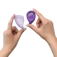 Набір менструальних чаш Fun Factory FUN CUP EXPLORE KIT, 2 шт, Multicolored Violet, об’єми 20 та 30 мл — Просмотреть изображение 5