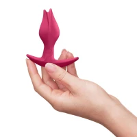Анальна пробка Fun Factory BOOTIE FEM Raspberry, у вигляді бутона, діаметр 2,9 см, тонкий обмежувач — Просмотреть изображение 5