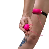 Виброяйце Adrien Lastic Playball для стимуляції точки А, з турборежимом, кріплення до ноги — Переглянути зображення 4