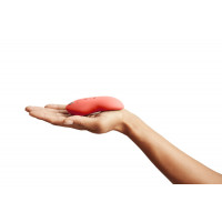 Мощный мини-вибромассажер Touch X Crave Coral by We-Vibe, удобно совмещать с проникающим сексом — Просмотреть изображение 8