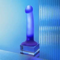 Дилдо, що світиться Strap-On-Me Glow-LED Dildo Purple - M — Просмотреть изображение 5