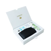 Подарунковий набір Svakom Anniversary Box: вакуумний стимулятор, стрічки, маска, лубрикант, спрей — Переглянути зображення 4