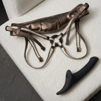 Трусики для страпону Strap-On-Me Leatherette Harness DESIROUS - NEW DESIGN — Переглянути зображення 7