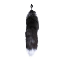 Металлическая анальная пробка Лисий хвост Alive Black And White Fox Tail S (мятая упаковка!!!) — Просмотреть изображение 3
