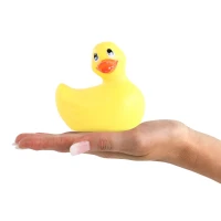 Вібромасажер качечка I Rub My Duckie - Classic Yellow v2.0, скромняжка — Просмотреть изображение 4