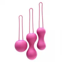 Набір вагінальних кульок Je Joue - Ami Fuchsia, діаметр 3,8-3,3-2,7см, вага 54-71-100гр  + подарунок косметичка — Переглянути зображення 2