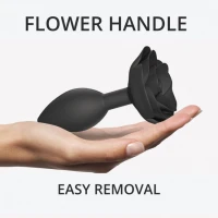 Силіконова анальна пробка Love To Love OPEN ROSES L SIZE - BLACK ONYX — Переглянути зображення 4