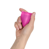Менструальна чаша Fun Factory FUN CUP SIZE A Magenta (м'яте паковання!!!) — Переглянути зображення 5