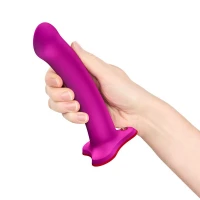 Фалоімітатор Fun Factory MAGNUM Blackberry, дуже гнучкий, довжина 18,3 см, діаметр 3,7 см — Переглянути зображення 3