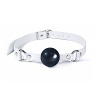 Кляп силіконовий Feral Feelings Silicon Ball Gag White/Black, білий ремінець, чорна кулька