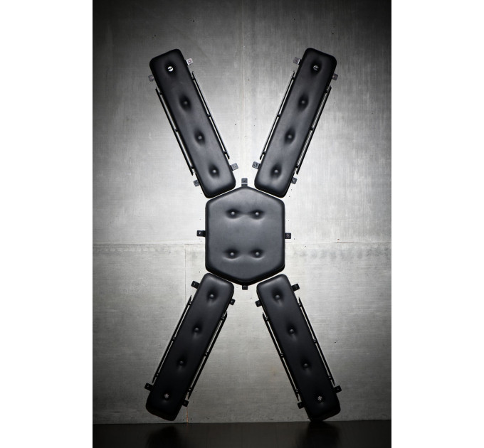 Андріївський хрест Master Series: St. Andrew's Cross, кріпиться на стіну