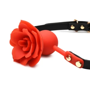 Силіконовий кляп з трояндою Master Series: Blossom Silicone Rose Gag – Red