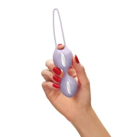 Вагінальні кульки Fun Factory SMARTBALLS DUO Purple, 2 шт, діаметр 3,2 та 3,6 см — Просмотреть изображение 6