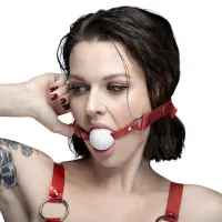 Кляп силіконовий Feral Feelings Silicon Ball Gag Red/White, червоний ремінець, біла кулька — Просмотреть изображение 2