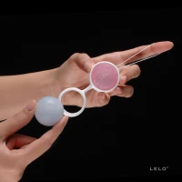 Набір вагінальних кульок LELO Beads, діаметр 3,5 см, змінне навантаження, 2х28 та 2х37 г — Просмотреть изображение 12