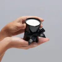 Масажна свічка YESforLOV MASSAGE CANDLE with titillating scent 120 г, пряний аромат, віск + олії — Просмотреть изображение 2