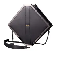 Сумка для секс-іграшок LOCKINK Mysterious Square Kink Bag, чорна, набір для бондажу в комплекті — Переглянути зображення 1