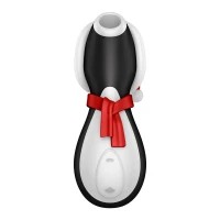Вакуумний кліторальний стимулятор Satisfyer Penguin Holiday Edition, у шапочці та шарфі — Переглянути зображення 2