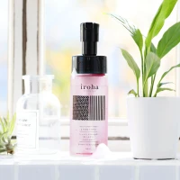 Піна для інтимного догляду Iroha Intimate Wash Foam Type Damask Rose and Geranium 150 мл — Просмотреть изображение 3