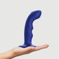 Насадка для страпона з подвійною точковою пульсацією Strap-On-Me TAPPING DILDO WAVE – NIGHT BLUE, М — Переглянути зображення 4