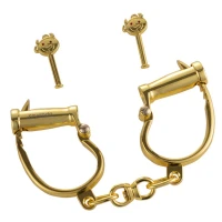 Наручники LOCKINK Love-slave Handcuffs, золотисті, металеві, у формі стремен — Просмотреть изображение 1