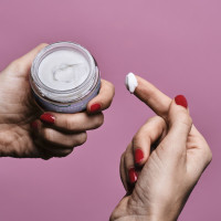 Массажное масло-лубрикант с ароматом и вкусом фундука Goliate Couple Gourmand Noisette 50 мл — Просмотреть изображение 12