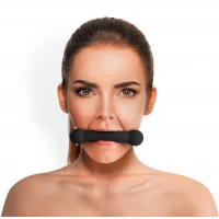 Кляп-палиця на ременях Art of Sex – Gag Stick Silicon, чорний, натуральна шкіра — Переглянути зображення 1