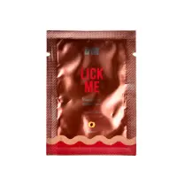 Пробник гелю для оральних пестощів з зігрівальним ефектом INTT Lick Me Kissable Gel Peach 2 мл — Переглянути зображення 1