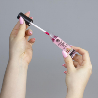 Блиск для губ з ефектом вібрації Secret Play Vibrant Kiss Pleasure For Two Lip Gloss Sweet Popcorn, — Просмотреть изображение 3